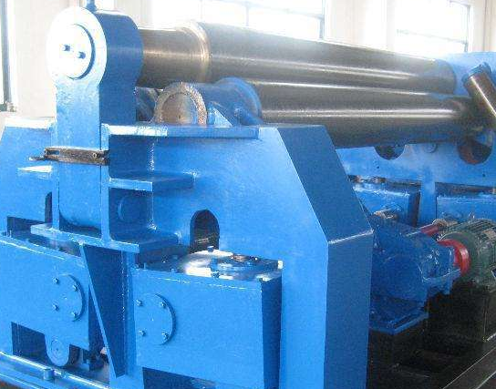 数控卷板机的主传动电机