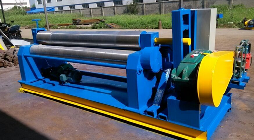 卷板机运转中的注意问题